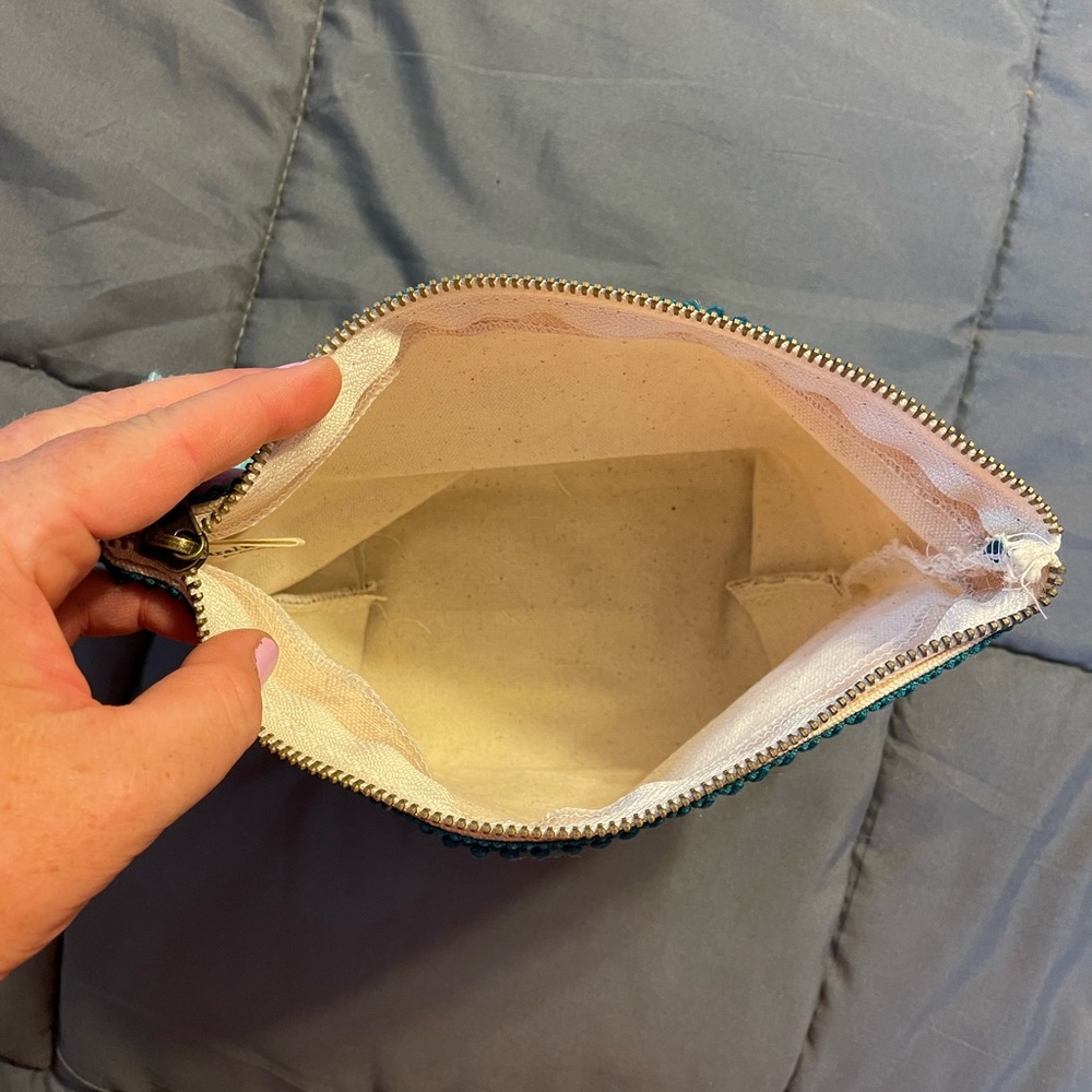 Pouch - Picture 4 of 4